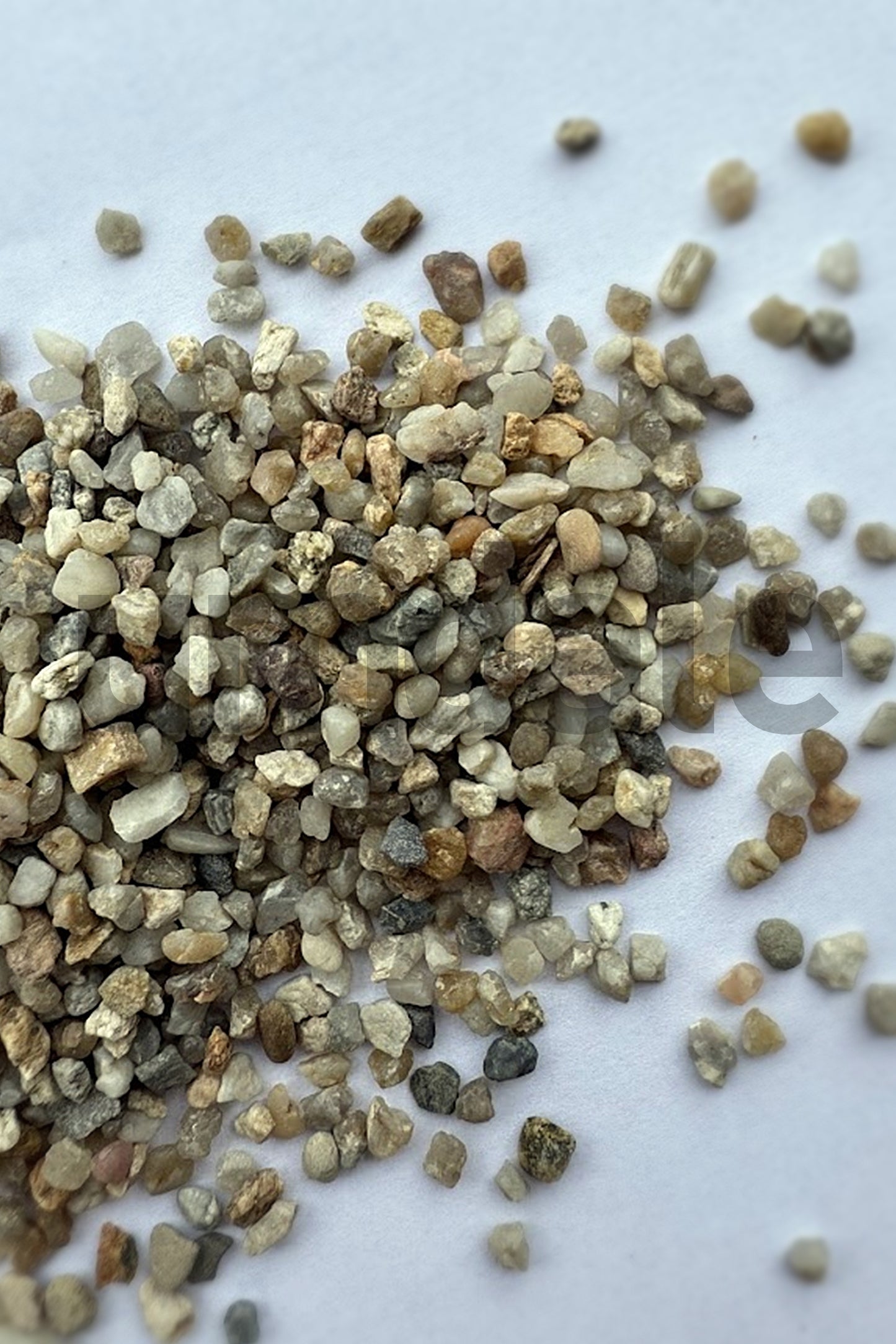 Grava Multicolor de 3/5 mm. (2 kg)